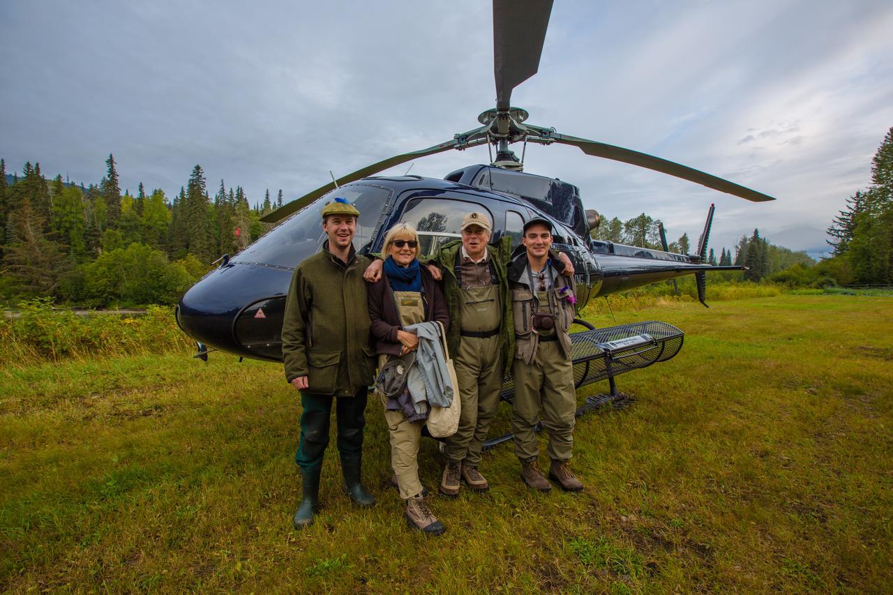 Bear Claw Lodge Kispiox Екстер'єр фото