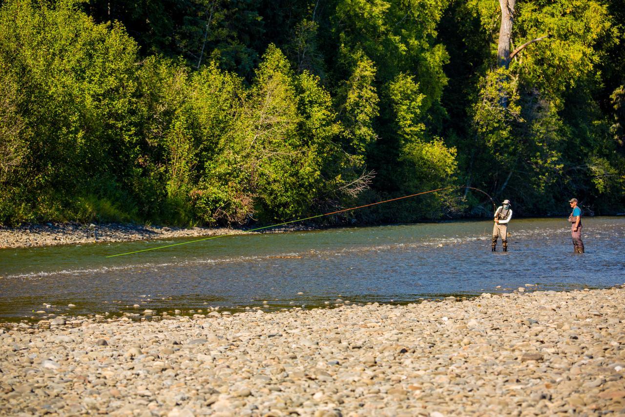 Bear Claw Lodge Kispiox Екстер'єр фото
