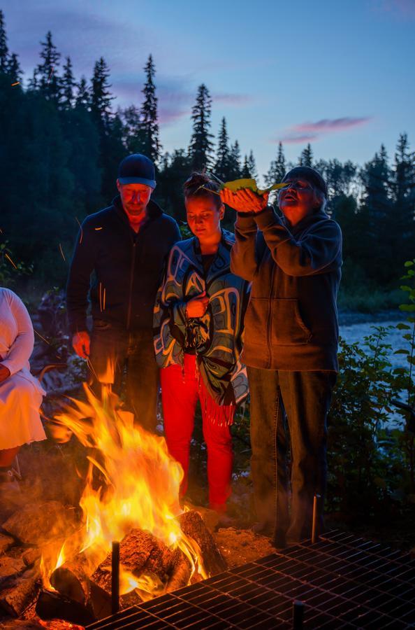 Bear Claw Lodge Kispiox Екстер'єр фото
