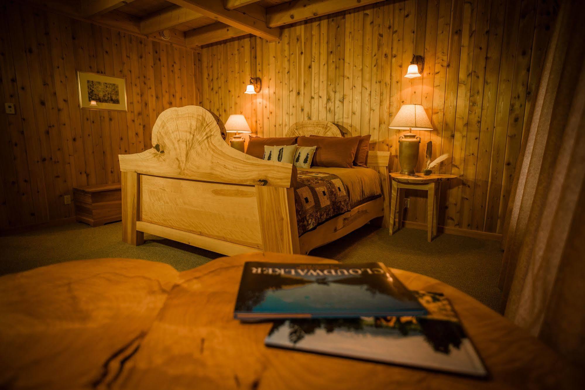 Bear Claw Lodge Kispiox Екстер'єр фото