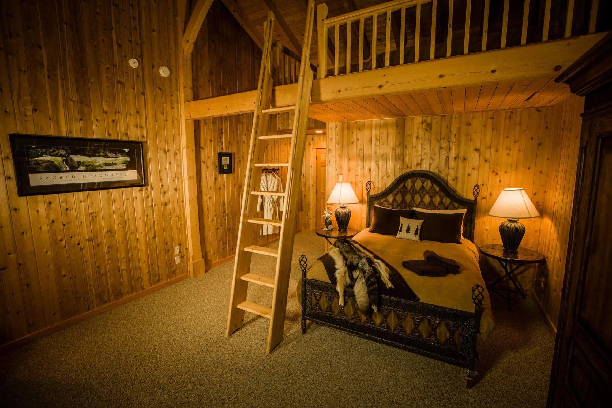 Bear Claw Lodge Kispiox Екстер'єр фото